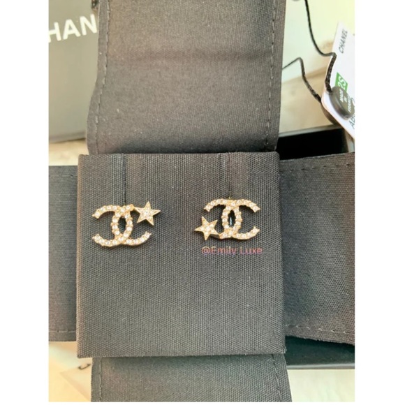 New Chanel CC stars crystals golden color stud earrings - Picture 3 of 12